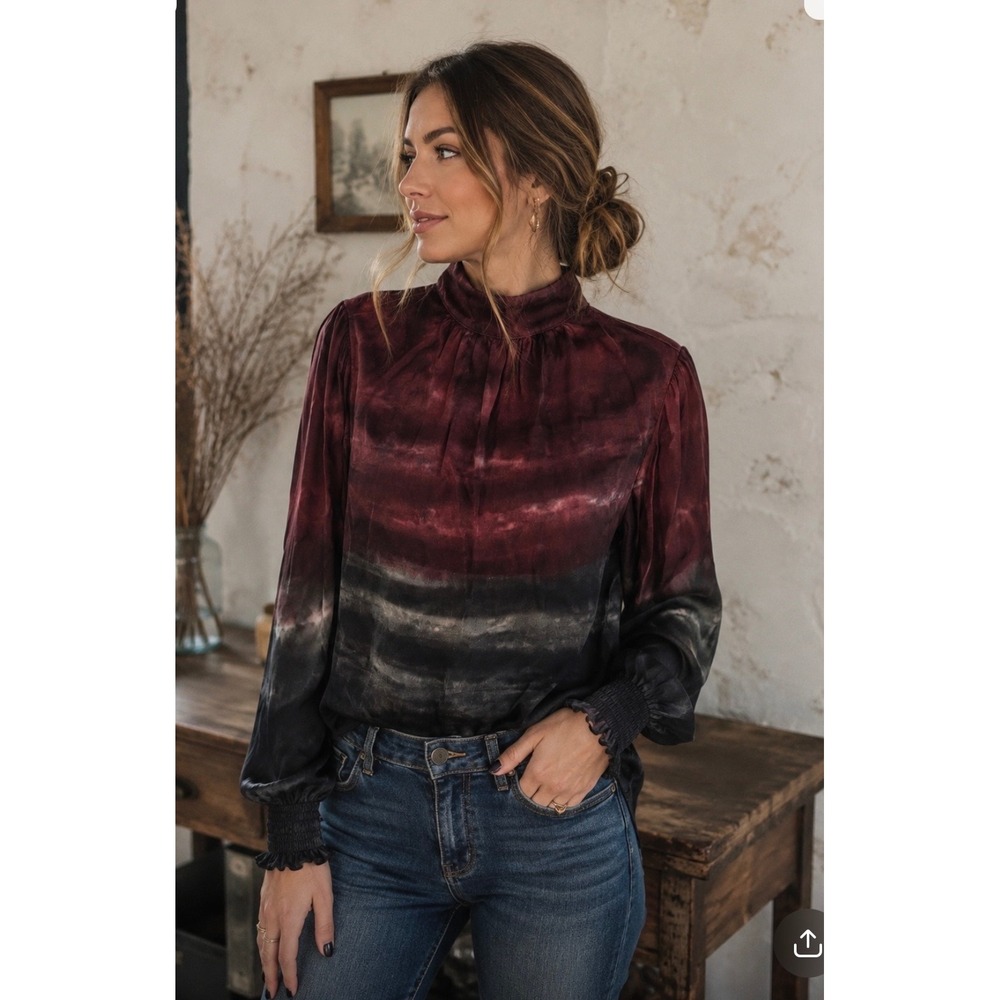 Cloth & Stone Tie Dye Mock Neck Blouse Burgundy Grey Smocked Cuff S